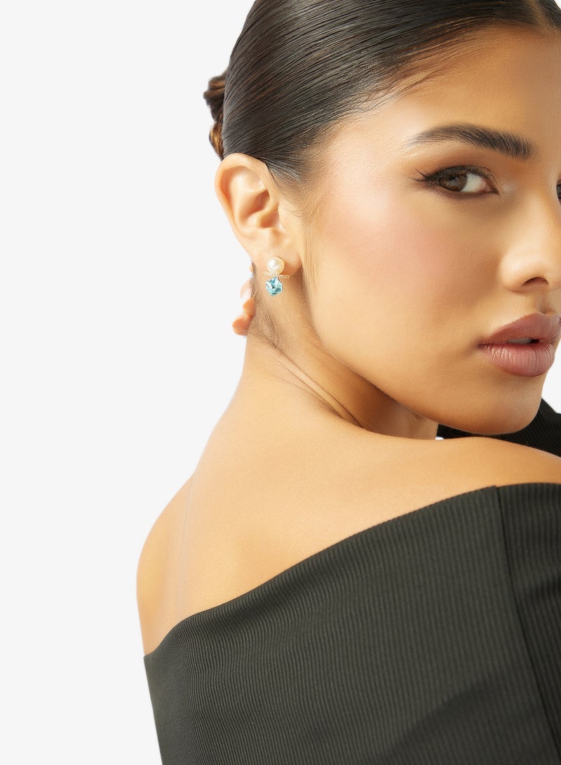 ايلا أقراط مرصعة باللؤلؤ والزركون الأزرق - Image 3